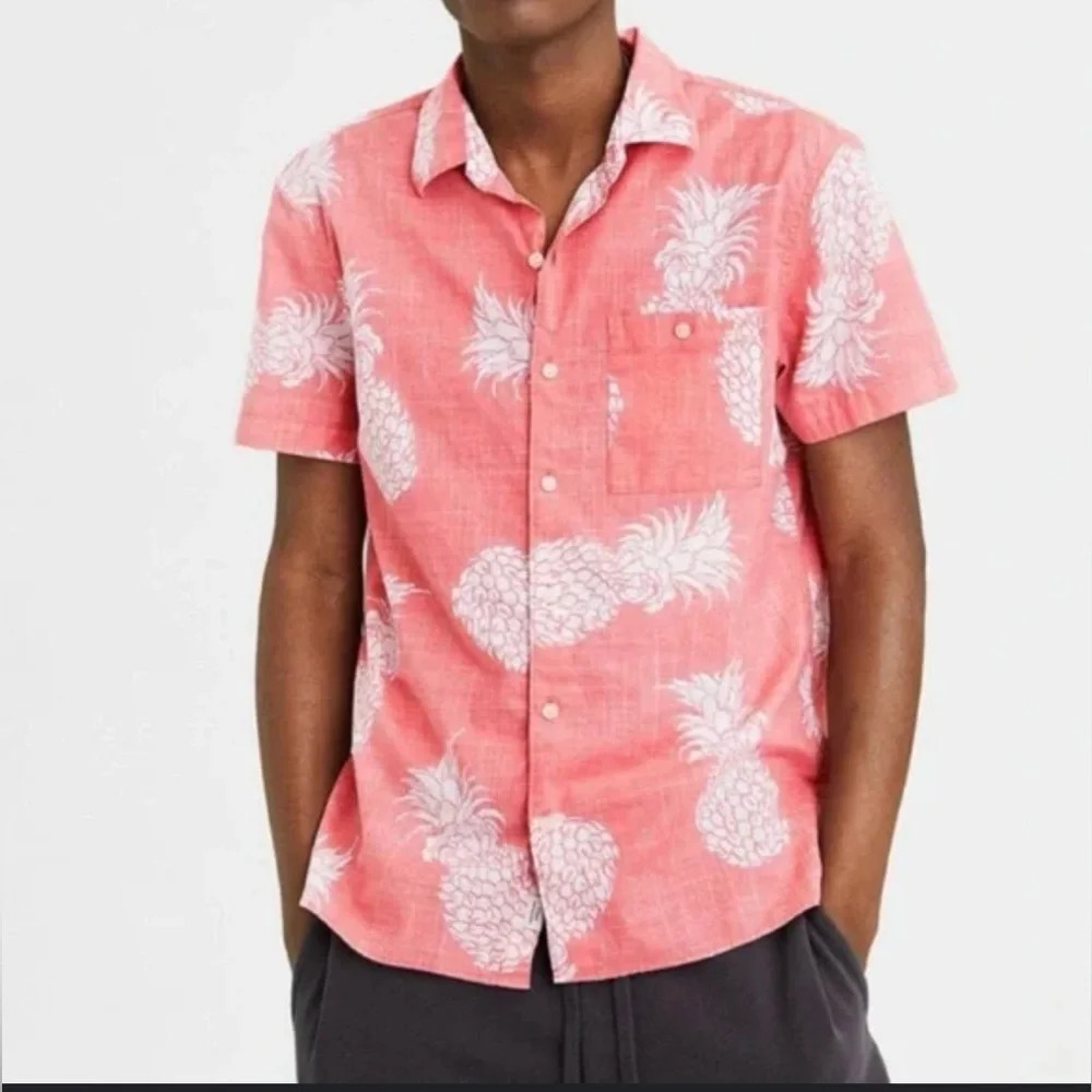 American Eagle Men’s Hawaiian Pineapple Coral Short Sleeve Shirt NWT Size XL